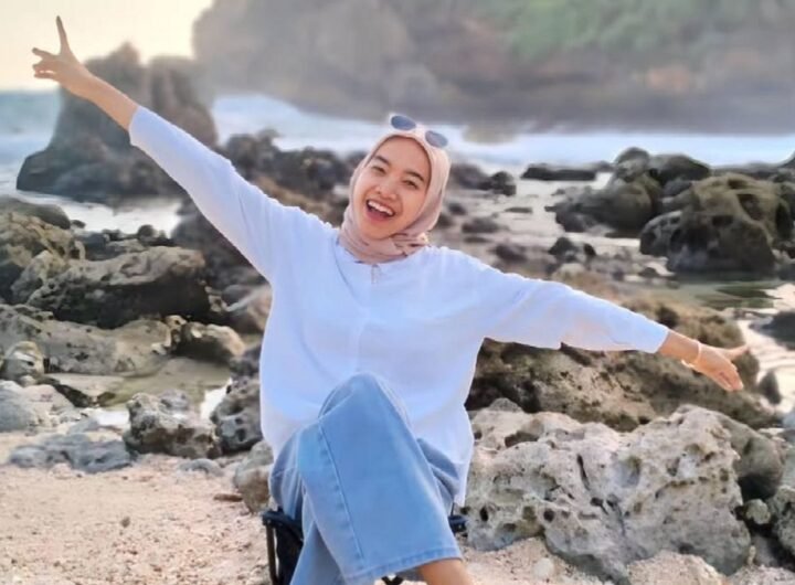 5 Destinasi Pantai Terbaik dan Paling Menakjubkan di Banyumas 2025 dengan Pemandangan Laut Biru Memukau