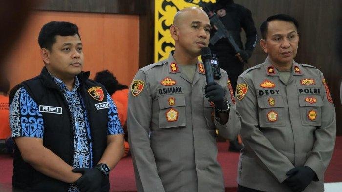 Polisi Geladak, Amankan 20 Terduga Pelaku Serangan ke Kapolres Pelabuhan Belawan