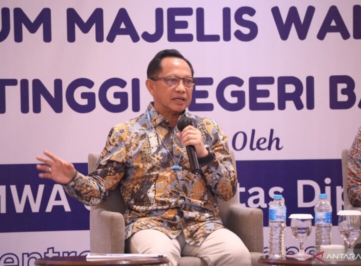 Beasiswa dan Peningkatan Keterampilan Pegawai: Fokus Mendagri bagi Pemda melalui PTN-BH